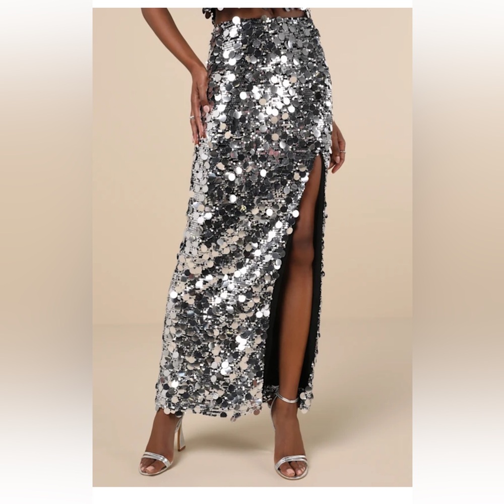 Never worn, with tags, Lulus Maxi Sequin Skirt, medium.